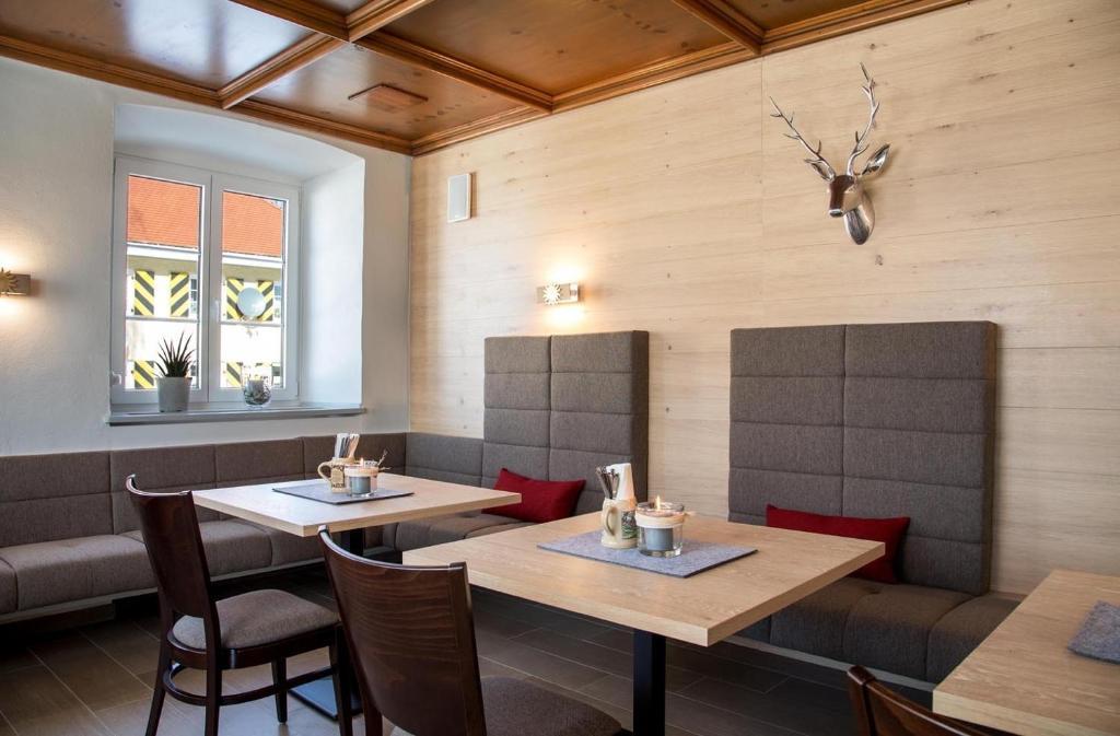 Isny im Allgäu Schloss-Gasthof Sonne מראה חיצוני תמונה